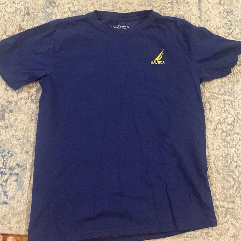 Nautica boys size 14/16 preowned used once T-shirt .